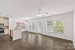 2435 Alyssa Ln, Charlotte, NC 28208 - Photo 5