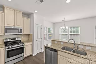 2435 Alyssa Ln, Charlotte, NC 28208 - Photo 15