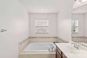 2435 Alyssa Ln, Charlotte, NC 28208 - Photo 25