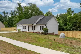 1700 Ivey Ct, Maiden, NC 28650 - Photo 29