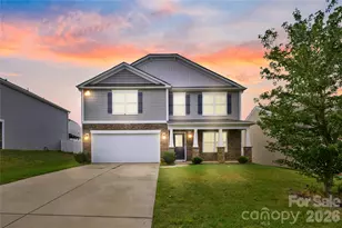 8523 Mansell Ct, Charlotte, NC 28215 - Photo 3