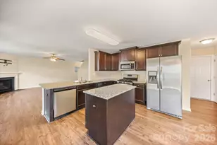 8523 Mansell Ct, Charlotte, NC 28215 - Photo 17