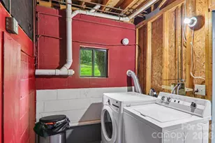401 Lower Grassy Branch Rd, Asheville, NC 28805 - Photo 27