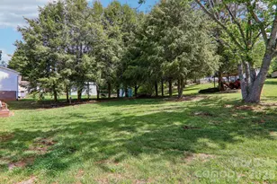 401 Lower Grassy Branch Rd, Asheville, NC 28805 - Photo 35
