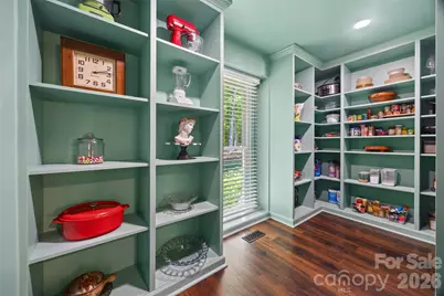 517 Raintree Drive, Matthews, NC 28104 - Photo 17