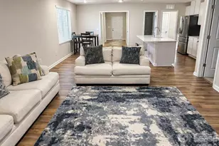 10227 Chatham Run Ln, Charlotte, NC 28262 - Photo 5