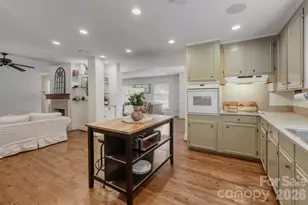 215 Scofield Rd, Charlotte, NC 28209 - Photo 9