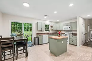 6752 Allness Glen Ln, Charlotte, NC 28269 - Photo 3