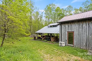 1108 Pine Root Branch Rd, Bakersville, NC 28705 - Photo 35
