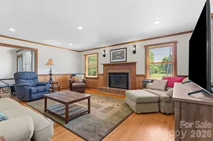 1098 Greenfield Rd, Walnut Cove, NC 27052 - Photo 3