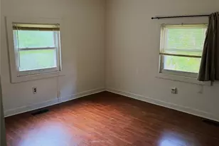 103 E Maryland Ave, Bessemer City, NC 28016 - Photo 13