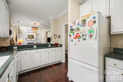 17752 Kings Point Drive, Cornelius, NC 28031 - Photo 5