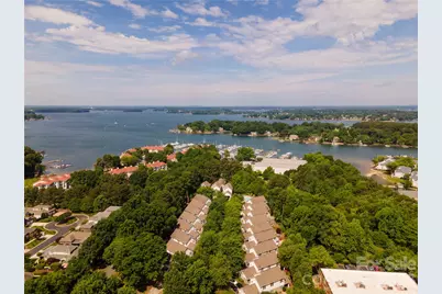 17752 Kings Point Drive, Cornelius, NC 28031 - Photo 37