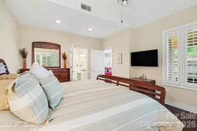 17752 Kings Point Drive, Cornelius, NC 28031 - Photo 11