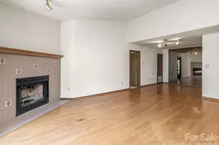38 Ravencroft Ln, Asheville, NC 28803 - Photo 13