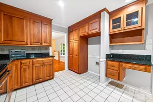 2804 Wimbledon Dr, Gastonia, NC 28056 - Photo 23