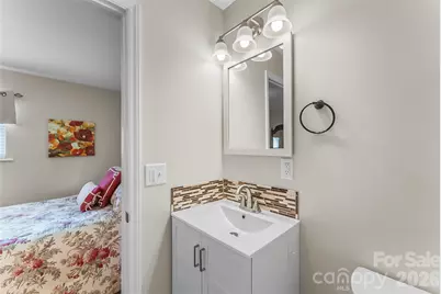 1573 11th Street NW, Hickory, NC 28601 - Photo 11