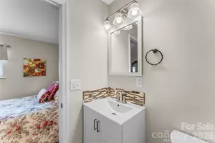 1573 11th St NW, Hickory, NC 28601 - Photo 11
