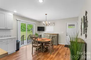 1573 11th St NW, Hickory, NC 28601 - Photo 5