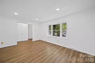 6126 Eagle Peak Dr, Charlotte, NC 28214 - Photo 5