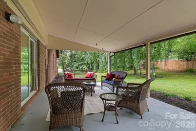300 Brookmeade Drive, Statesville, NC 28625 - Photo 23