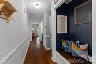 300 Brookmeade Dr, Statesville, NC 28625 - Photo 11