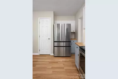 7531 Woodknoll Drive, Charlotte, NC 28217 - Photo 7