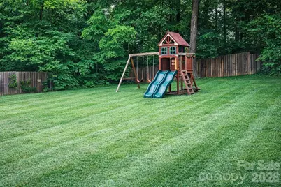7531 Woodknoll Drive, Charlotte, NC 28217 - Photo 23