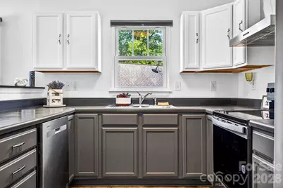 100 Victoria Springs Drive, Flat Rock, NC 28731 - Photo 7