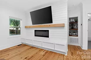 5026 Buckingham Dr, Charlotte, NC 28209 - Photo 13