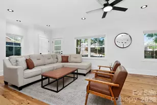 5026 Buckingham Dr, Charlotte, NC 28209 - Photo 11