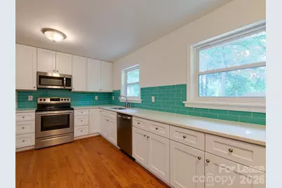 5646 Oak Drive, Charlotte, NC 28216 - Photo 11
