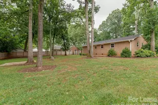 5646 Oak Dr, Charlotte, NC 28216 - Photo 29