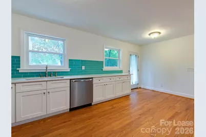 5646 Oak Drive, Charlotte, NC 28216 - Photo 13