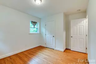 5646 Oak Dr, Charlotte, NC 28216 - Photo 19