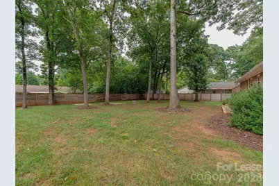 5646 Oak Drive, Charlotte, NC 28216 - Photo 31