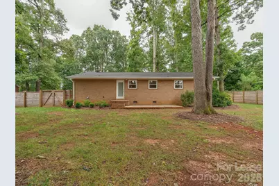 5646 Oak Drive, Charlotte, NC 28216 - Photo 27