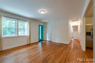 5646 Oak Dr, Charlotte, NC 28216 - Photo 5