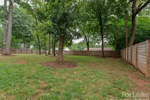 5646 Oak Dr, Charlotte, NC 28216 - Photo 33