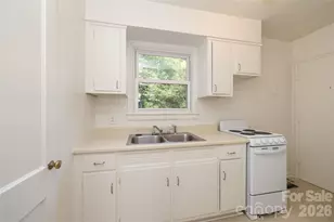 515 Wakefield Dr, Charlotte, NC 28209 - Photo 7