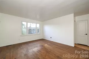 515 Wakefield Dr, Charlotte, NC 28209 - Photo 5
