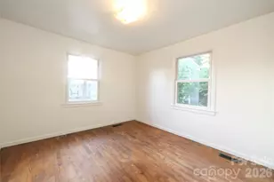 515 Wakefield Dr, Charlotte, NC 28209 - Photo 11