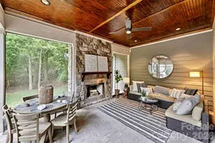 4507 Givens Way, Charlotte, NC 28209 - Photo 3