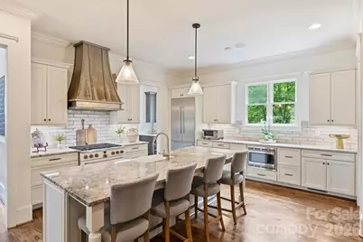 4507 Givens Way, Charlotte, NC 28209 - Photo 9
