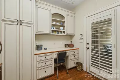 321 Circle Avenue, Charlotte, NC 28207 - Photo 33