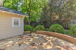 321 Circle Ave, Charlotte, NC 28207 - Photo 37