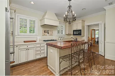 321 Circle Avenue, Charlotte, NC 28207 - Photo 29
