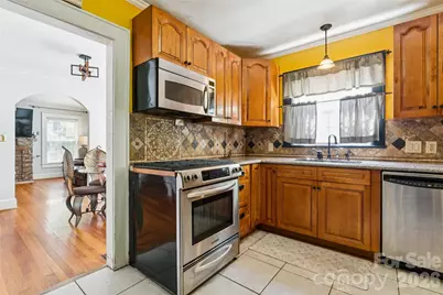2224 Dundeen Street, Charlotte, NC 28216 - Photo 7