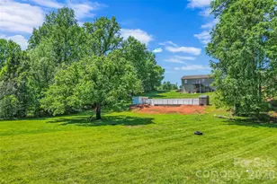 3104 Zion Church Rd, Hickory, NC 28602 - Photo 33