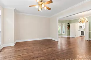 103 Berry Hill Dr, Hendersonville, NC 28791 - Photo 17